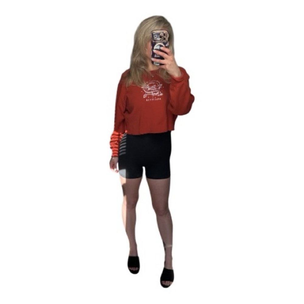 Hollister Women's Rust Y2K Revival Dragon Graphic Cropped Sweatshirt Small - Picture 8 of 8